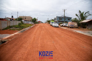 Read more about the article Ogbojo inner road and gutter construction